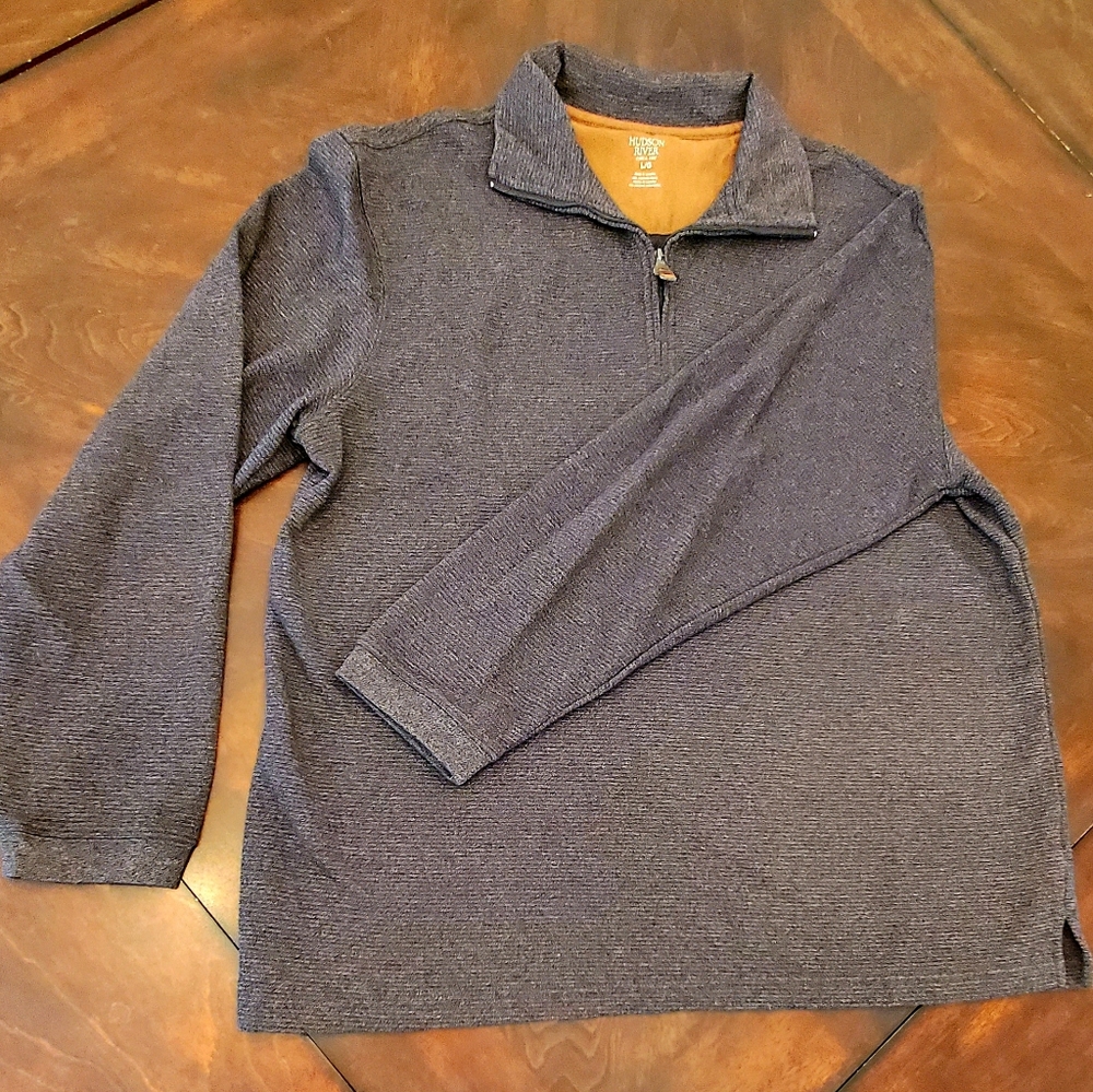 Hudson River pullover